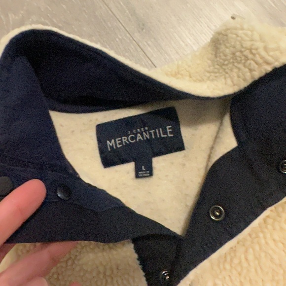 J, Crew Sherpa pullover - Picture 10 of 10